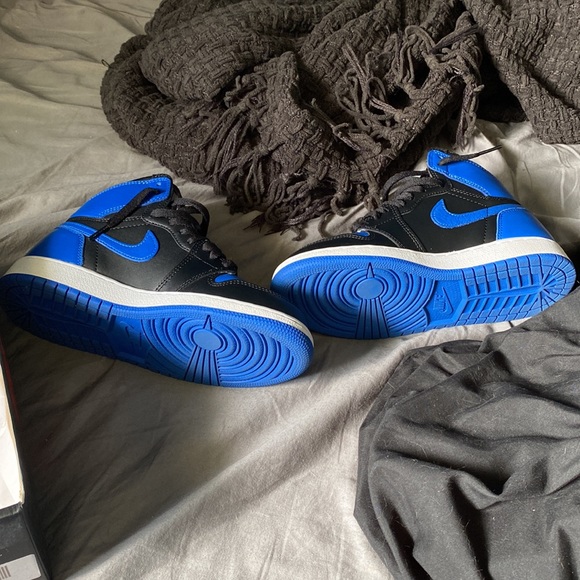 Jorden One highs Retro Royal 2017 GS size 5Y womens 6 - Picture 8 of 13